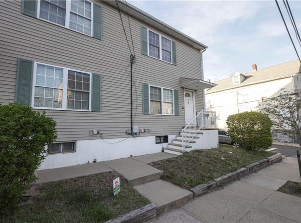 17 Grotto Avenue, Pawtucket, RI 02860