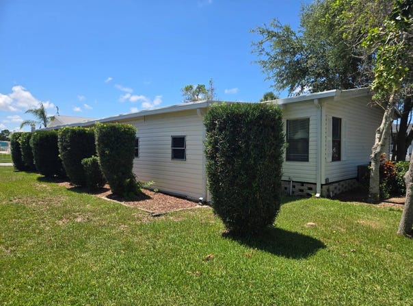 69 pelican drive, new smyra beach, FL 32168