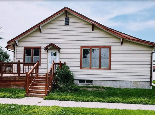 100 S Greeley St, Scotia, NE 68875