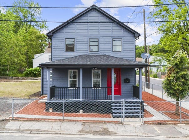 38 Bronson Street, Waterbury, CT 06704