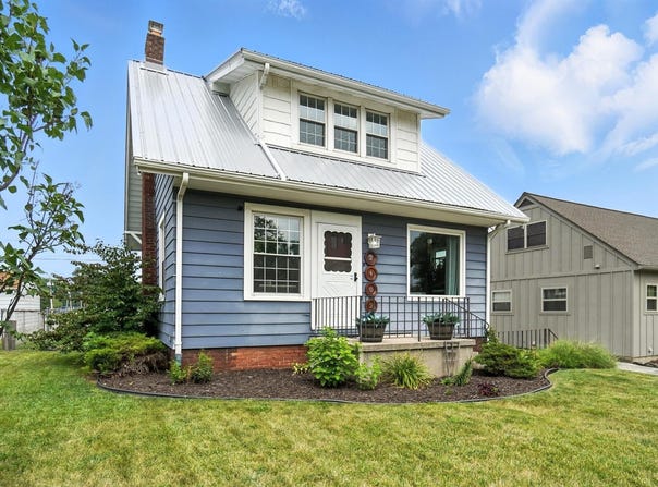 2402 Cambridge Boulevard, Fort Wayne, IN 46808