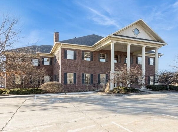 520 10th Ave, Coralville, IA 52241