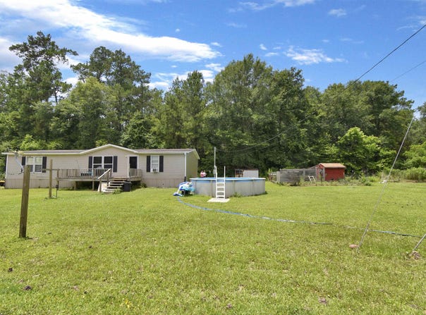 1115 Cooper LN, Silsbee, TX 77656