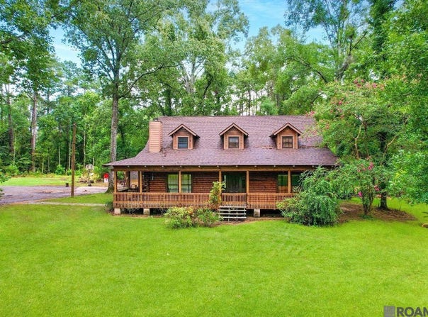 14253 Oakwood Ln, Denham Springs, LA 70726
