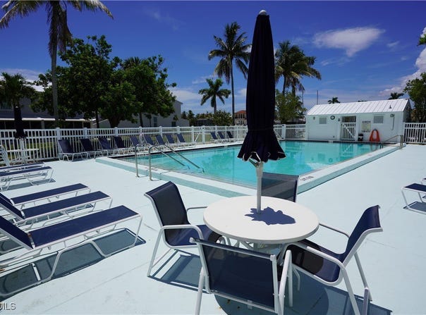 18010 San Carlos Boulevard unit: 31, Fort Myers Beach, FL 33931