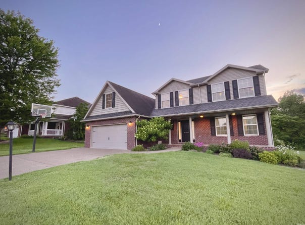 15018 Kingsmont Drive, Evansville, IN 47725-6406
