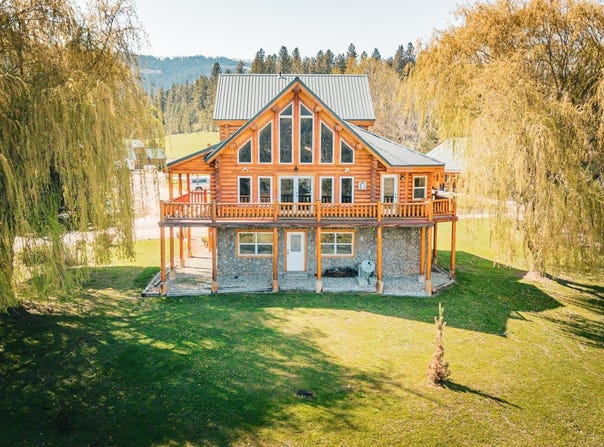 15 Village Lane, Garden Valley, ID 83622