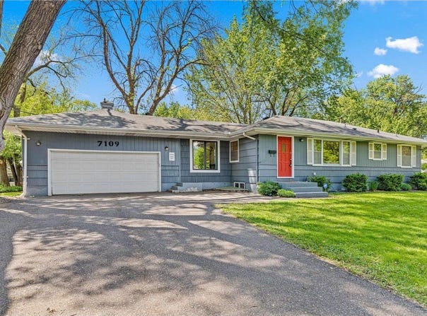 7109 Douglas Drive N, Brooklyn Park, MN 55429
