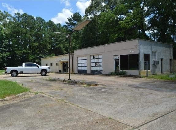 2810 SHREVEPORT Highway, Pineville, LA 71360