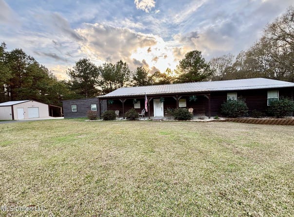 1614 Hwy 583, Jayess, MS 39641
