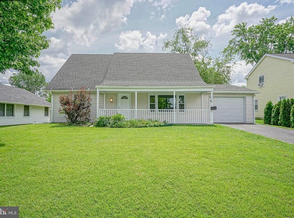 56 MELBOURNE LANE, WILLINGBORO, NJ 08046
