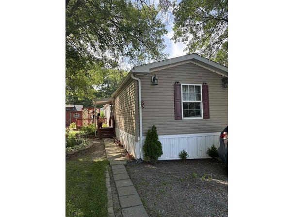 23 Pin Oak Ln, Troy, PA 16947