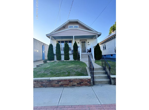 371 Altamont Avenue, Schenectady, NY 12303