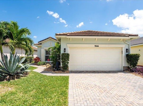9846 SW Eastbrook Circle, Port Saint Lucie, FL 34987