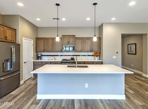 60997 E Slate Road, Oracle, AZ 85623