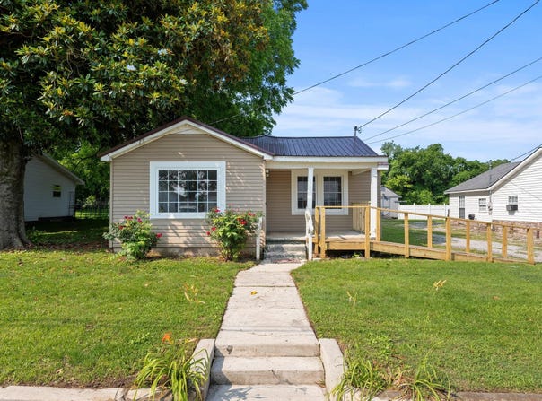 313 Tennessee Avenue S, Cowan, TN 37318