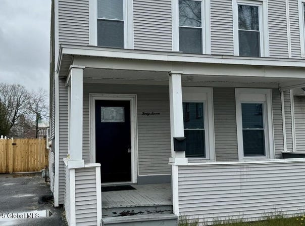 47 Chestnut Street, Rensselaer, NY 12144