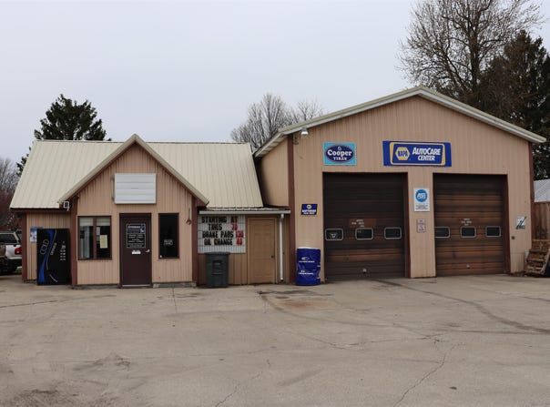 133 S Benton Street, Millersburg, IN 46543
