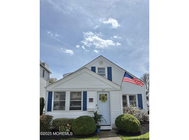 102 Niblick Street, Point Pleasant Beach, NJ 08742