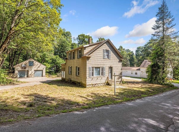 14 Briggs Street, Sanford, ME 04073