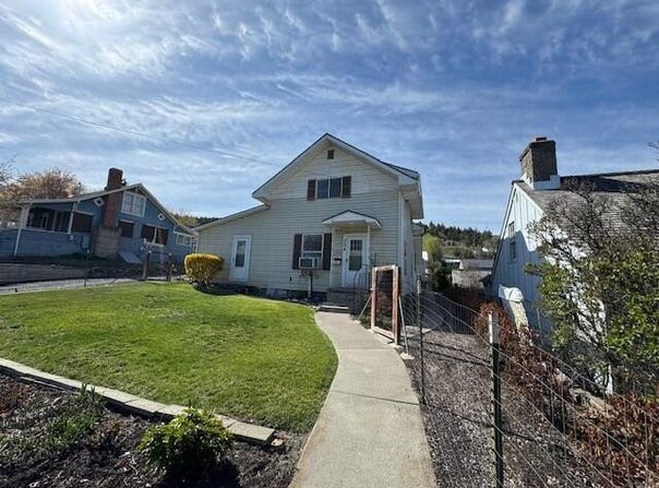 304 E MAIN Street, John Day, OR 97845