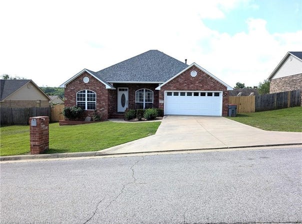 1139 Mountain Valley DR, Greenwood, AR 72936