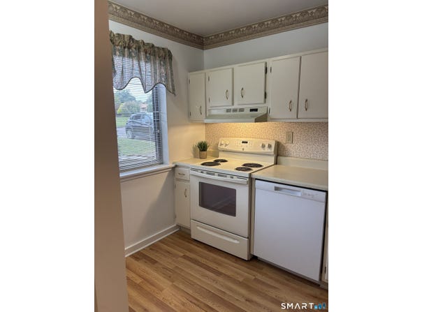 415 Asbury Ridge, Shelton, CT 06484