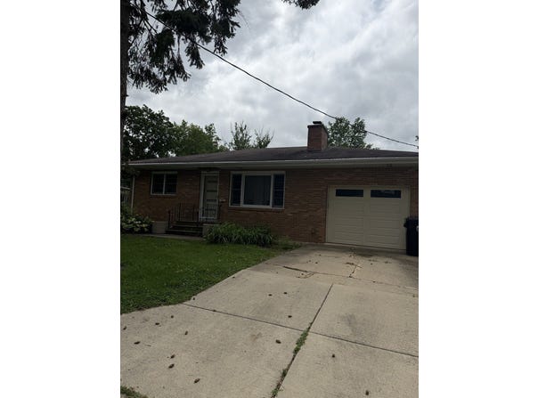 1107 West Avenue, Normal, IL 61761