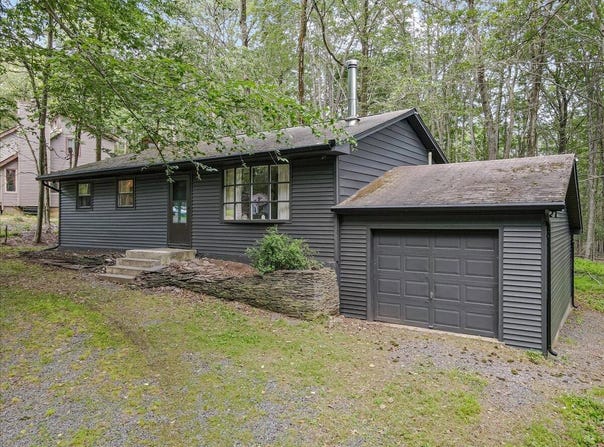 275 Selig Road, Pocono Lake, PA 18347