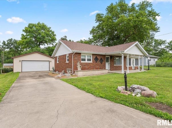 207 NORTH Street, Sherman, IL 62684