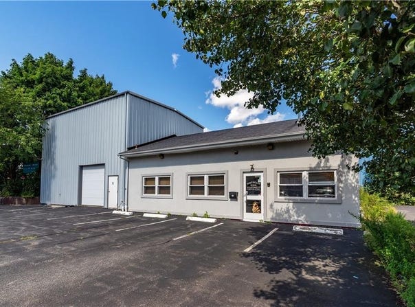 33 Alfred Street, Warwick, RI 02889