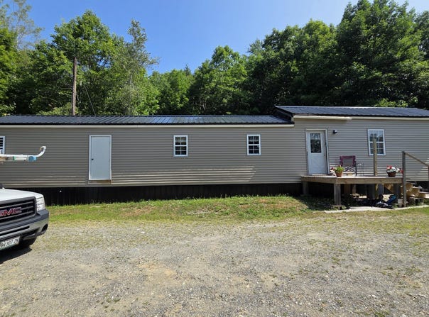 7 Mccutcheon Road, Clifton, ME 04428