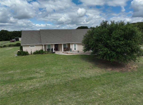 1590 Highway 588, Comanche, TX 76442