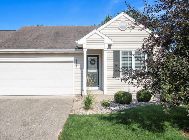 6137 Gleneagle Highlands Drive, Hudsonville, MI 49426