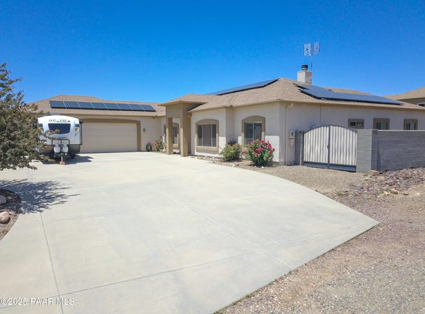 1850 S Crooked H Trail, Dewey-Humboldt, AZ 86327