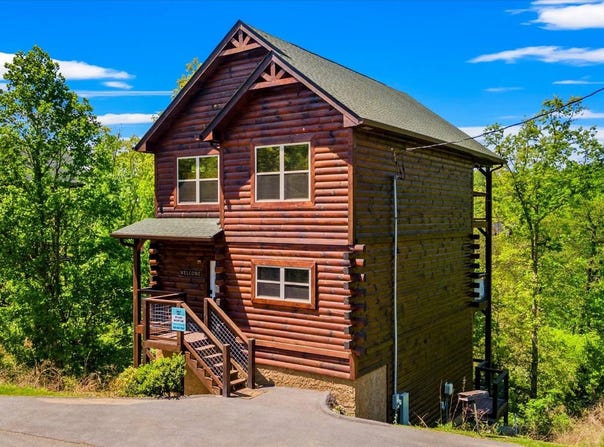 2243 Wingspan Drive, Sevierville, TN 37876