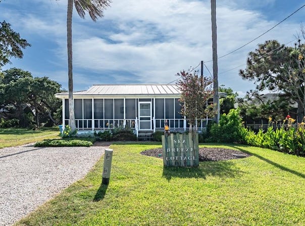 1109 Allen, ROCKPORT, TX 78382