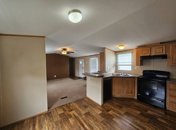 13700  Judson Rd, San Antonio, TX 78233