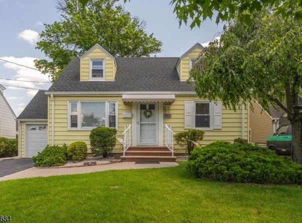 1051 Schneider Ave, Union Twp., NJ 07083-5629