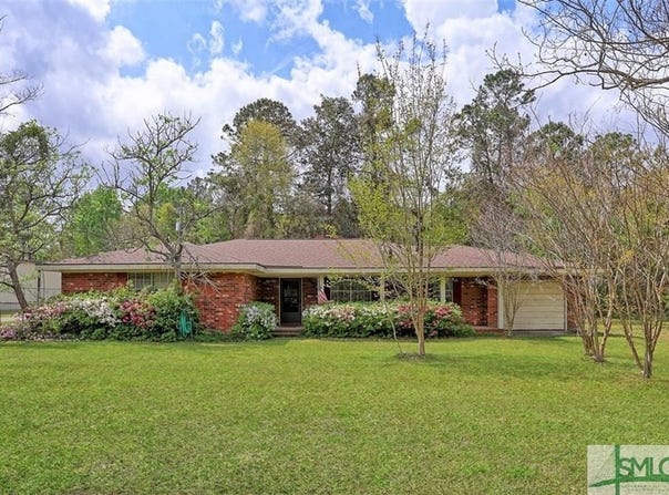 1202 S Laurel Street, Springfield, GA 31329