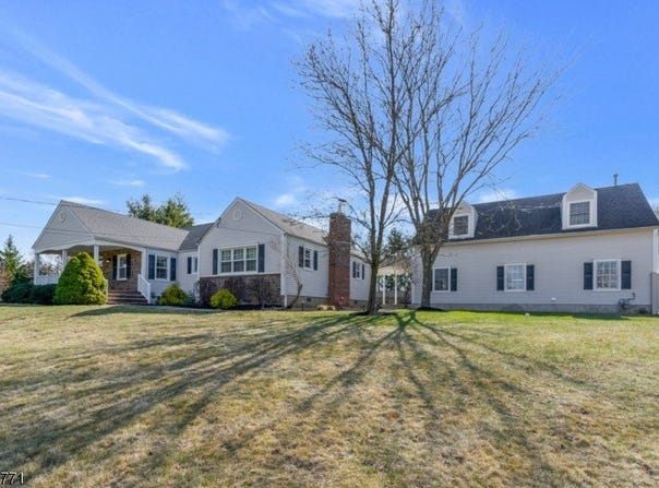 2 Monica Ct, Branchburg Twp., NJ 08876-3571