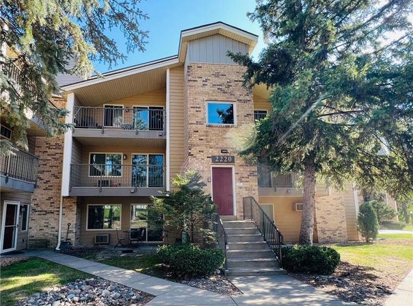 2220 Ridge Drive, Saint Louis Park, MN 55416