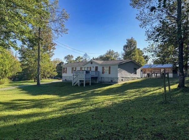 616 Verdun Rd, Oneida, TN 37841