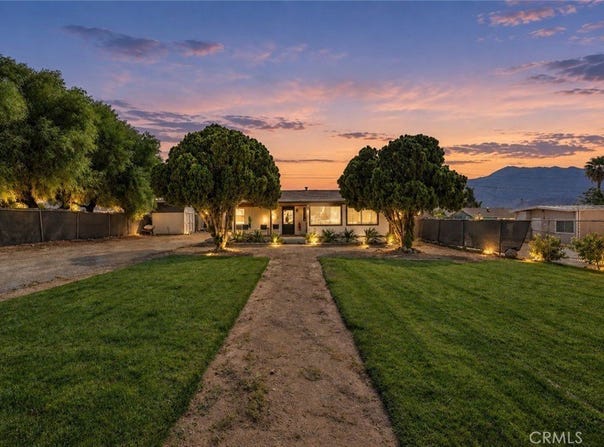 934 N Almond Way, Banning, CA 92220