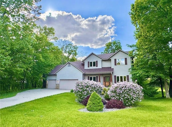 567 Forest Lane, Medford, MN 55049