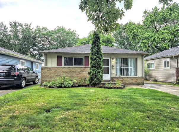 4170 Weddell Street, Dearborn Heights, MI 48125