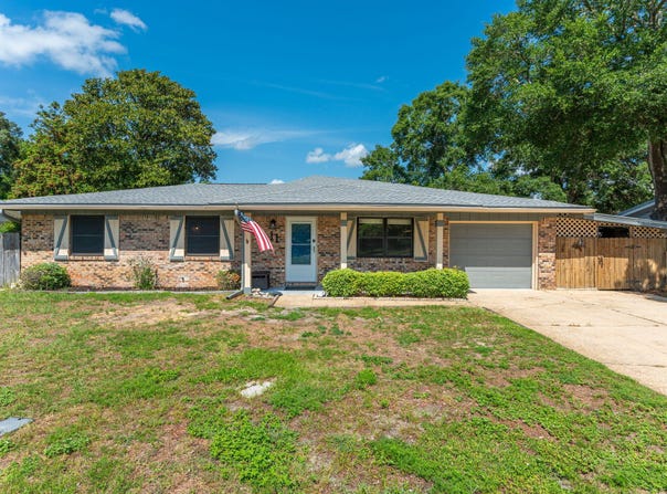 11 9Th Street, Shalimar, FL 32579