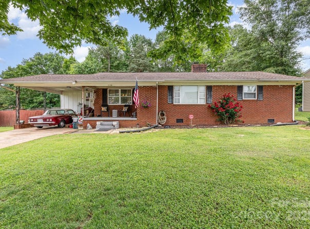 2210 Joes Lake Road, Shelby, NC 28152