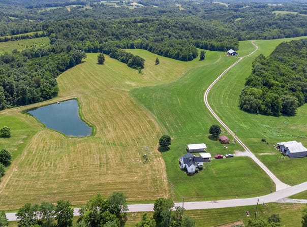 2690 Barnes Road, Williamstown, KY 41097