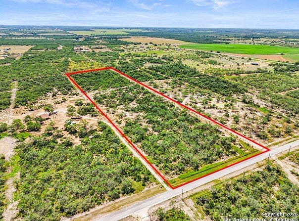 Pr Riley, Poteet, TX 78065